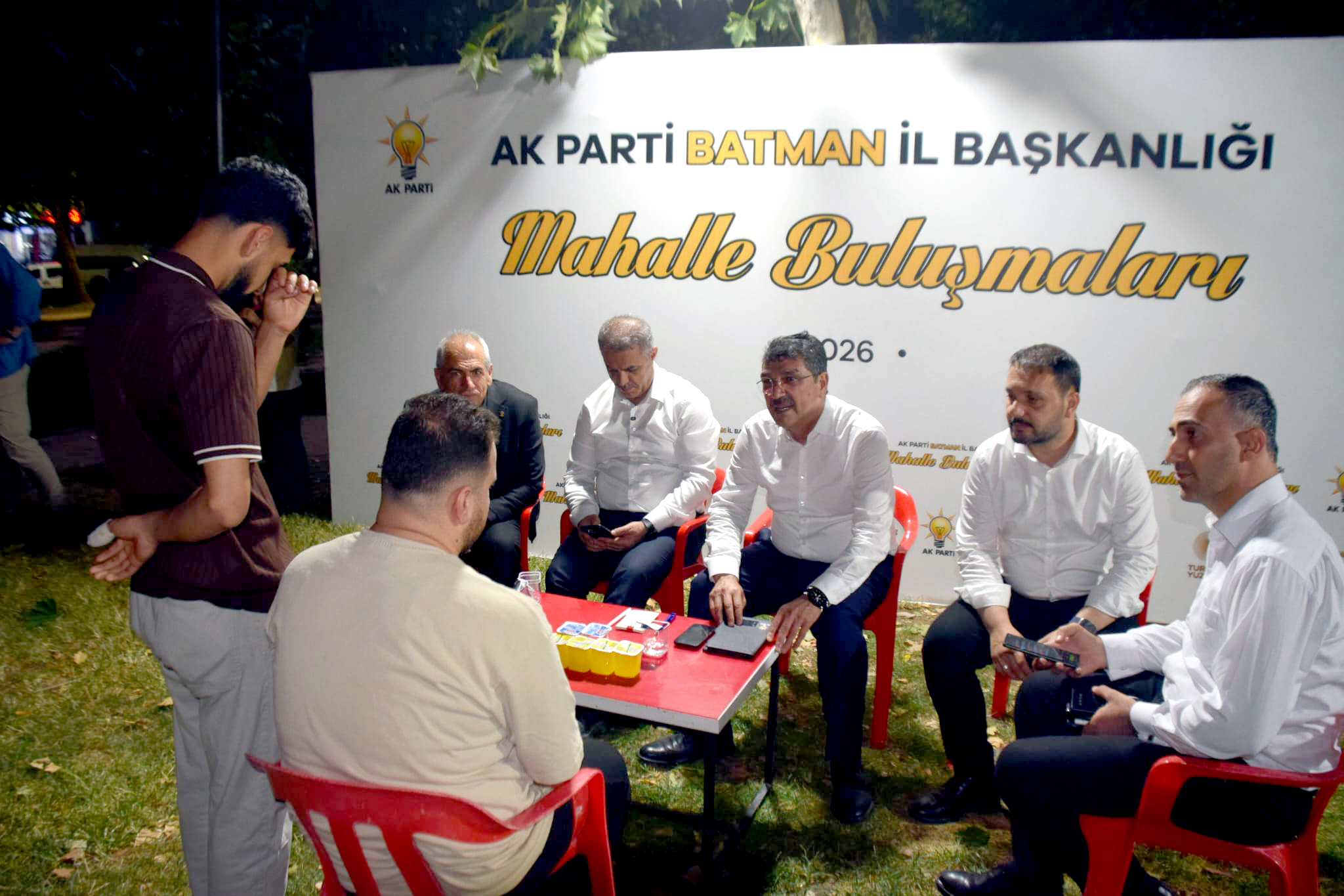 Nasıroğlu, Kültür Mahallesi’nde vatandaşlarla buluştu