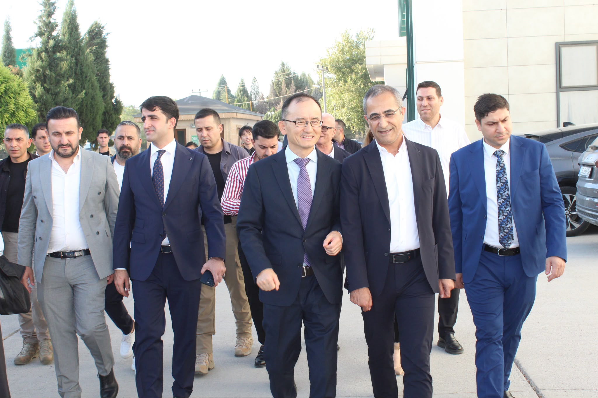 Çin Büyükelçisi Batman OSB’yi Ziyaret Etti