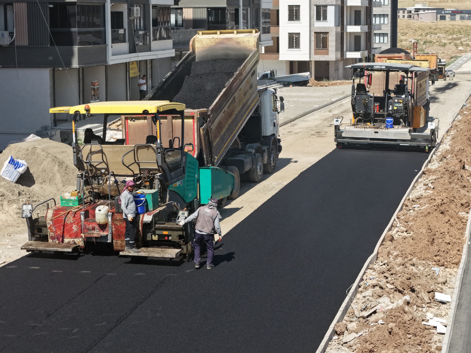4,5 yılda 496 kilometrelik yol asfaltlandı