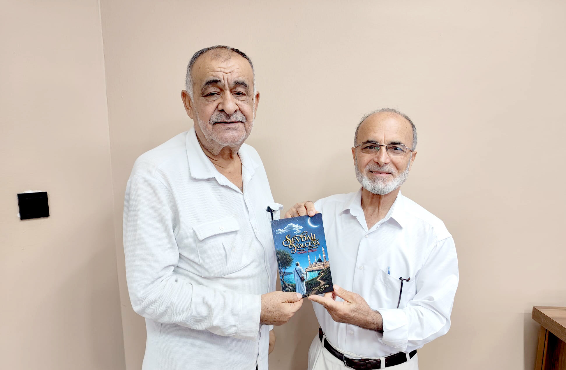 İçer’in “Sevdalı Yolcuya Yoldaş” Kitabı Yayına Girdi