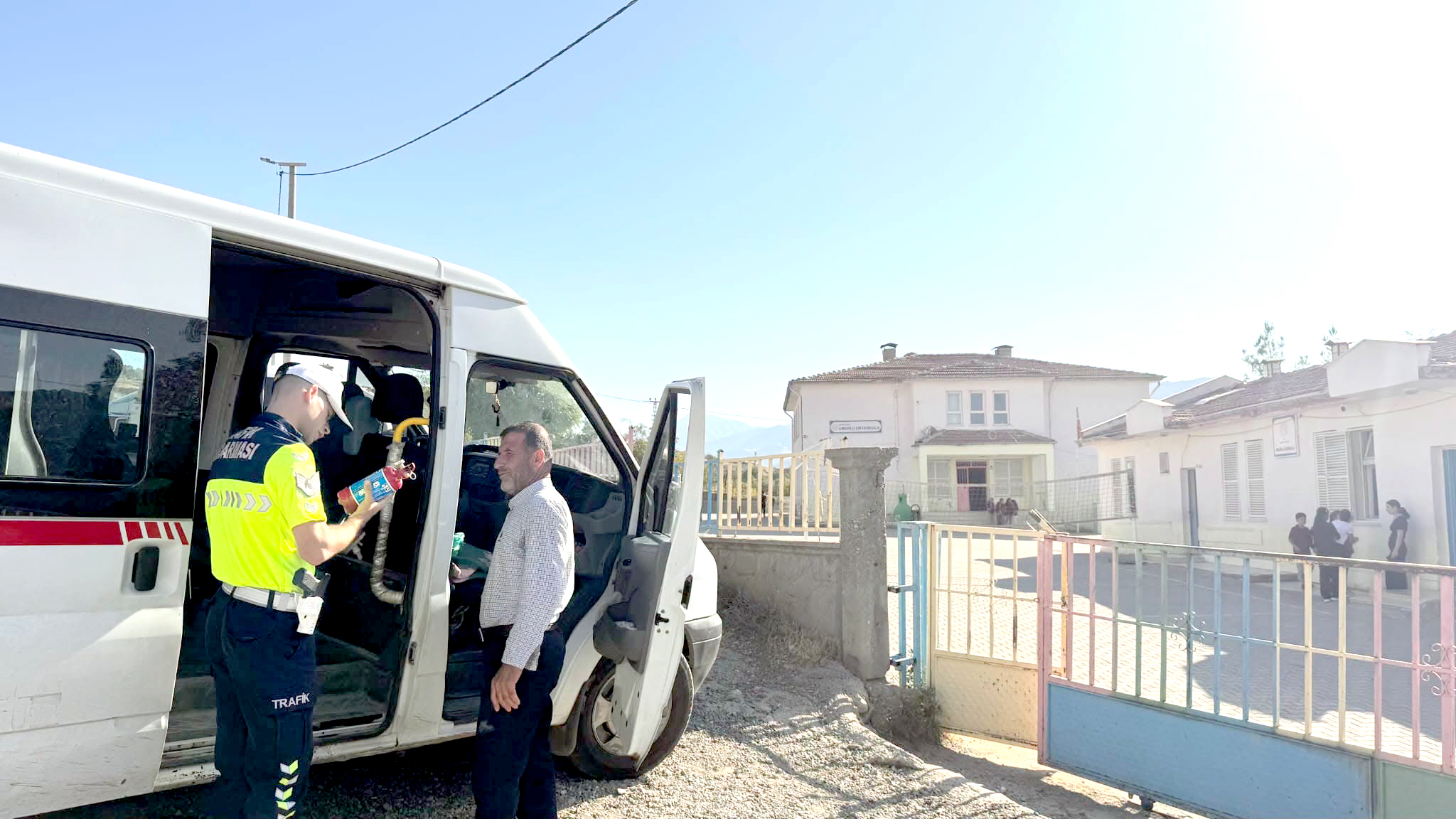 Sason’da okul servislerine denetim