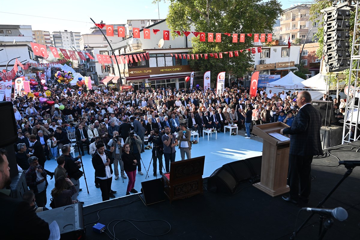 Sason Bal, Ceviz ve Çilek Festivaline yoğun katılım