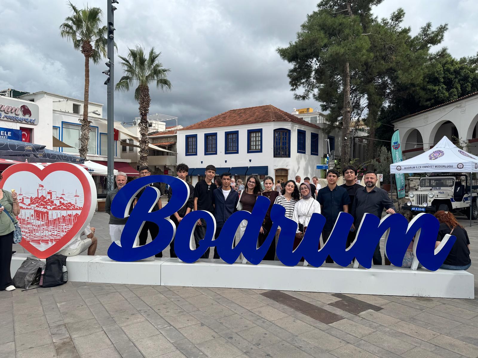 Nasıroğlu Sözünü Tuttu: 10 Öğrenci Bodrum’da Tatil Yaptı