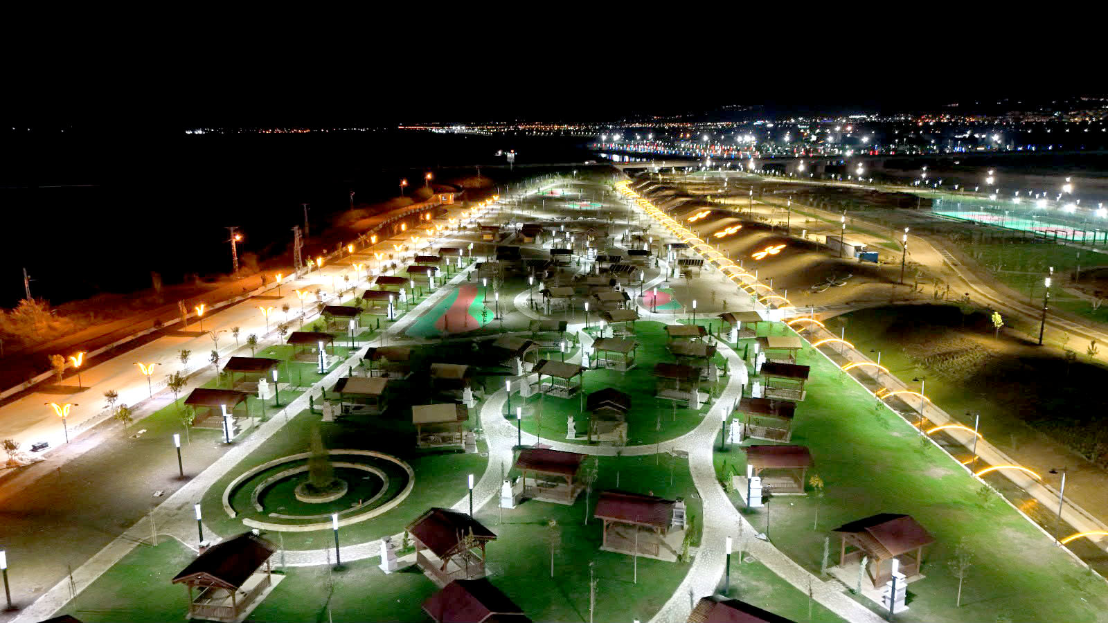 Yeni Nefes Alanı Mavi Yeşil Park’ta Sona Doğru