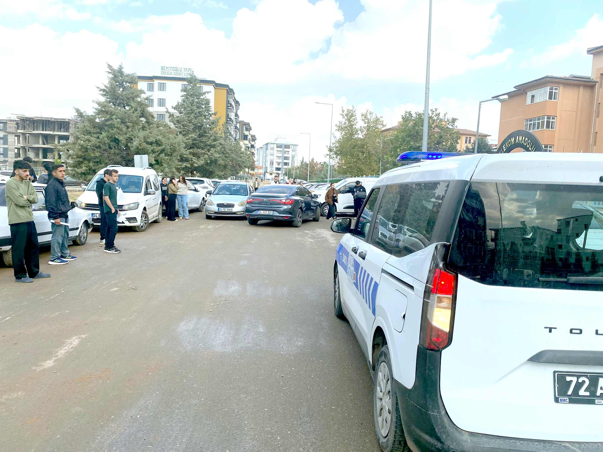 Zabıta Ekiplerinden KPSS Adaylarına Destek