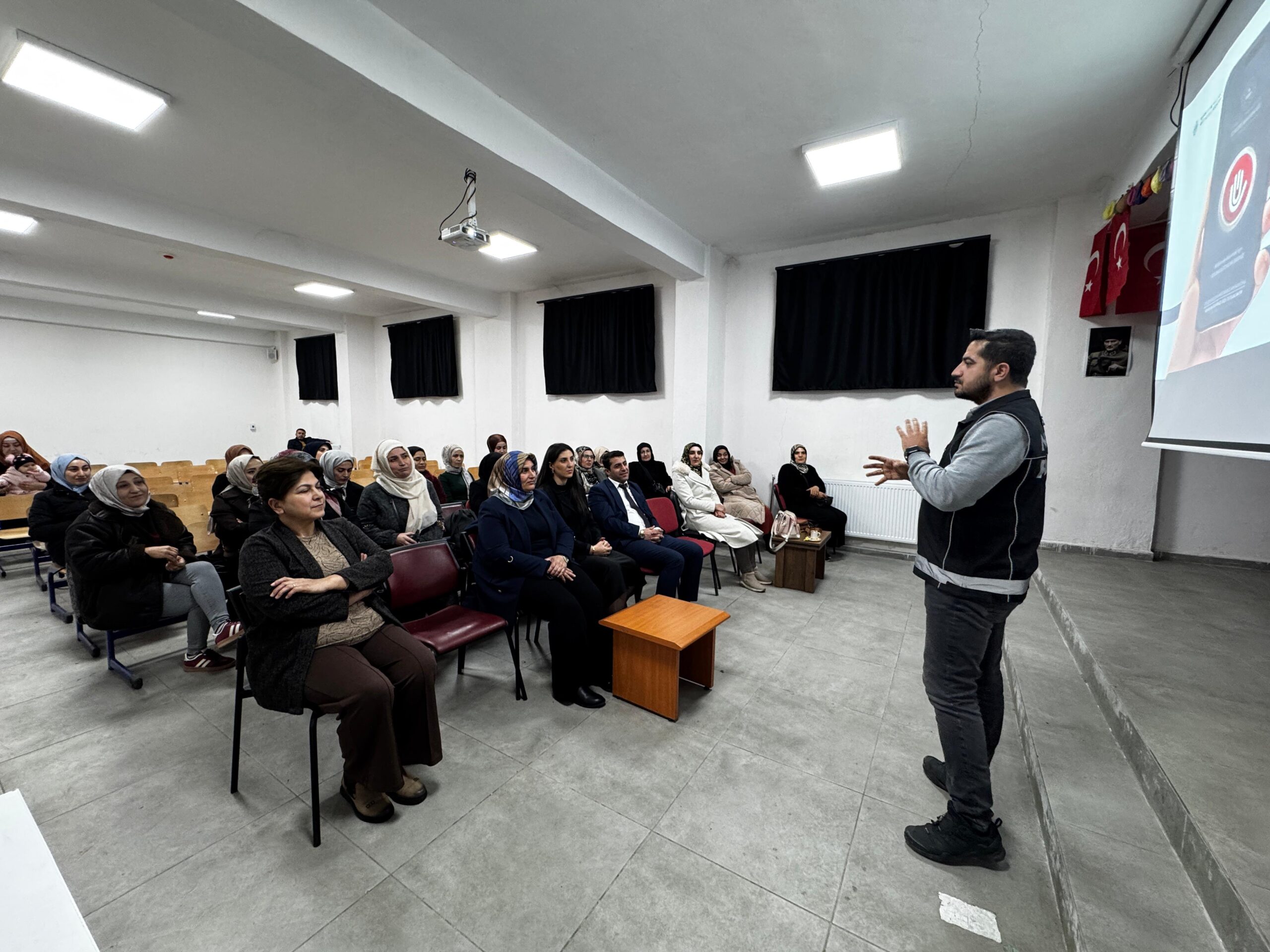 Ak Parti’den Bağımlılıkla Mücadele Seferberliği