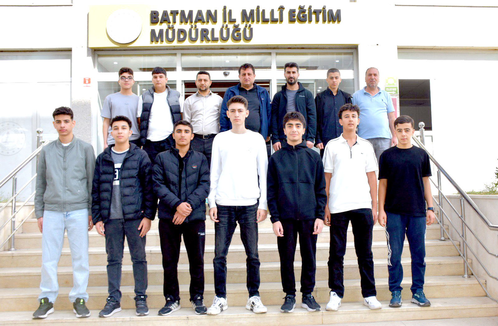 Batmanlı Öğrenciler Malazgirt Gençlik Kampı’na Uğurlandı