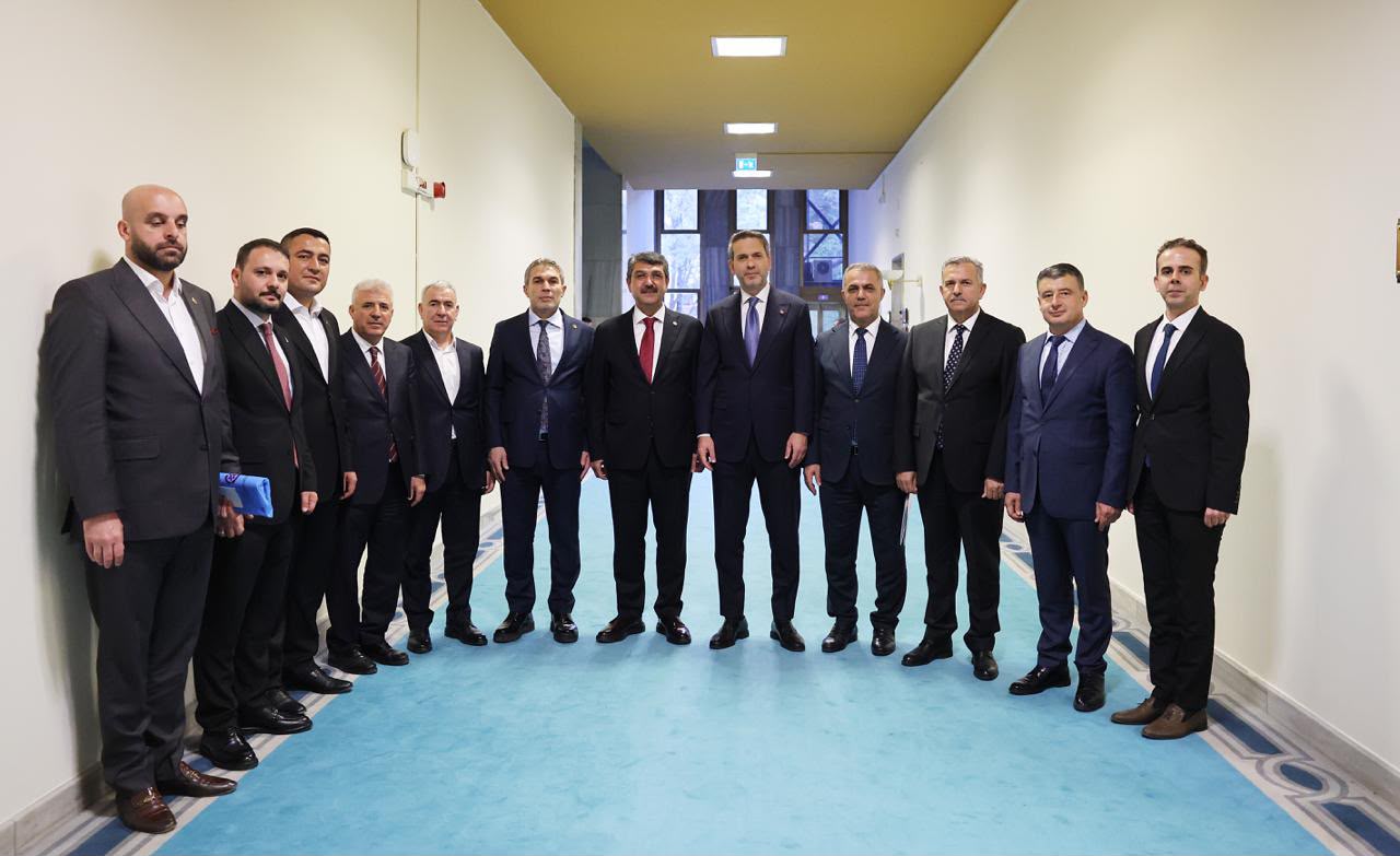 Nasıroğlu, Enerji Bakanı Bayraktar’la Batman’ın enerji yatırımlarını görüştü