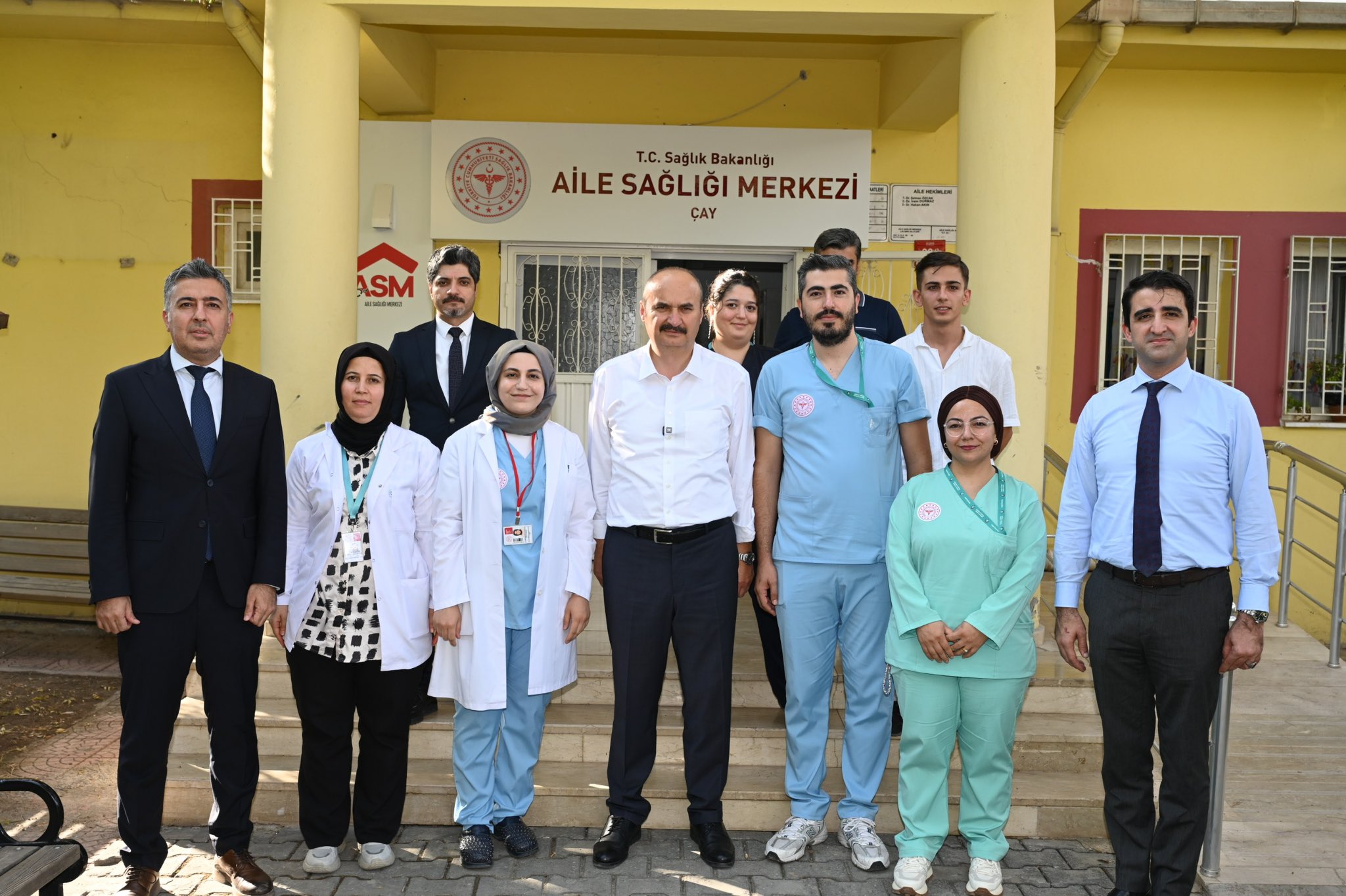 Vali Canalp, Çay Aile Sağlığı Merkezi’ni ziyaret etti