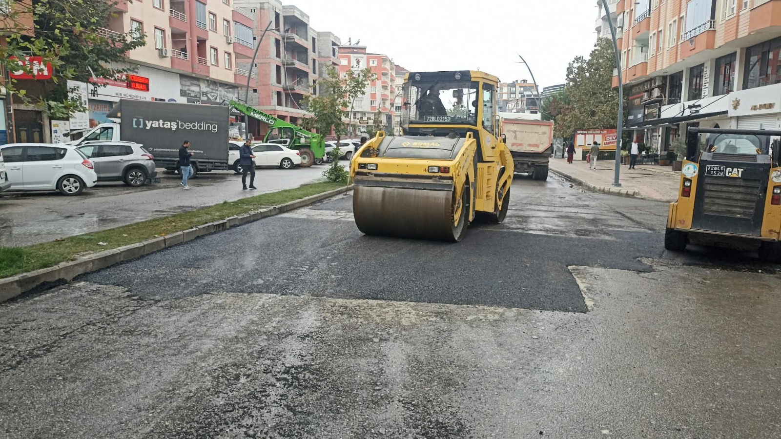Batman’ın Mahallelerinde Yol Yenileme Çalışmaları