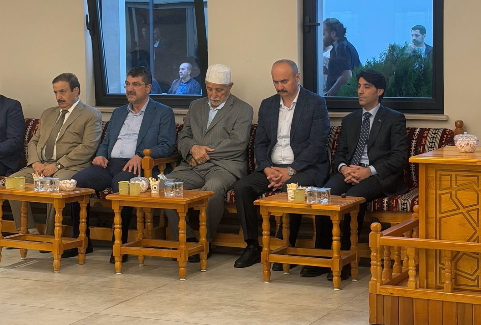 Vali Canalp’ten Yıldız Ailesine taziye ziyareti