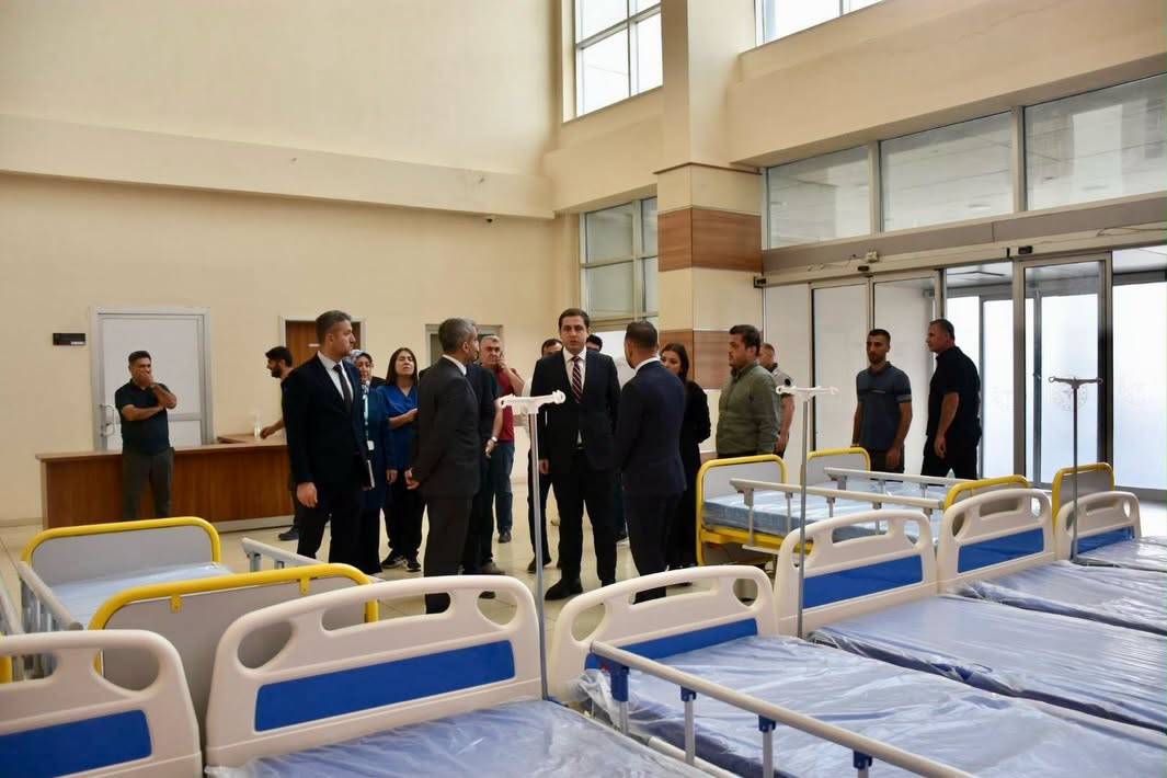 Sason’da yatağa bağımlı vatandaşlara 10 hasta yatağı desteği